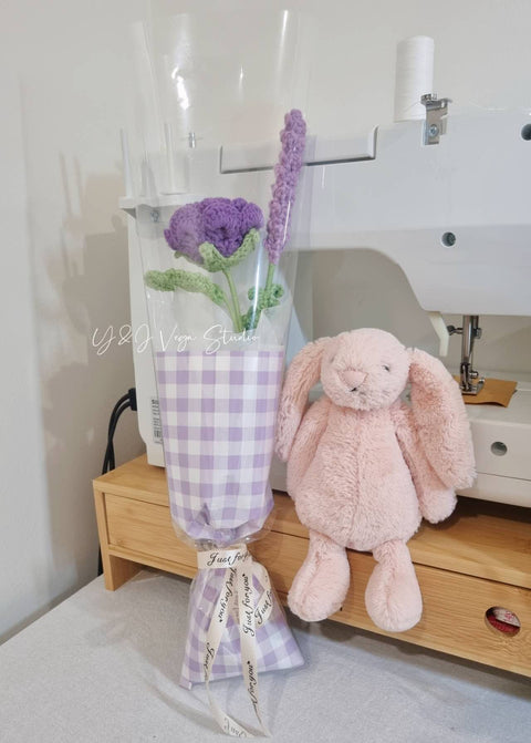 small bouquet (no.5)with lavender and rose