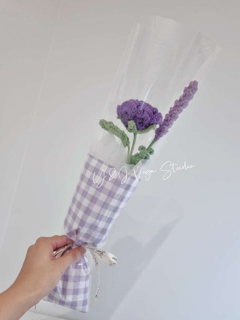 small bouquet (no.5)with lavender and rose