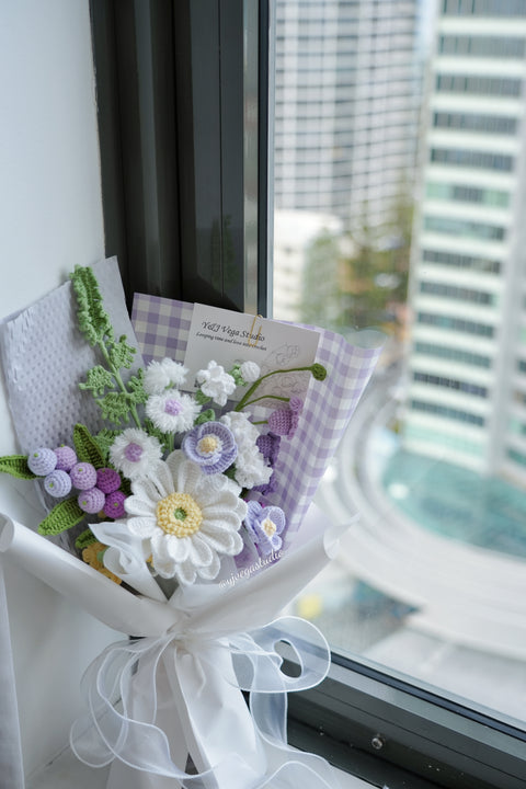 Purple style bouquet (No.7)