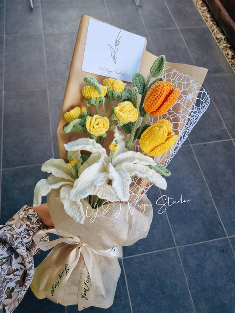 Yellow/ Orange Style Bouquet (No.3) with lily