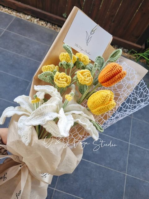 Yellow/ Orange Style Bouquet (No.3) with lily