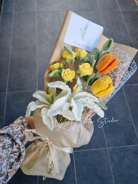 Yellow/ Orange Style Bouquet (No.3) with lily